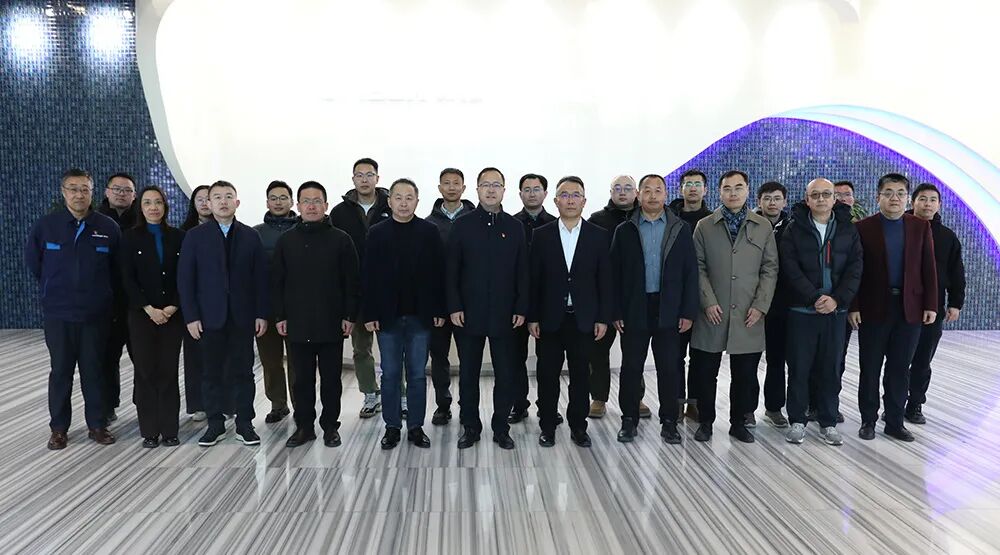 大连理工大学代表团莅临sunbet官网公司参观调研