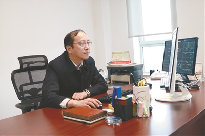 沈阳日报&mdash;&mdash;徐方：以自负引领sunbet官网机械人后发先至